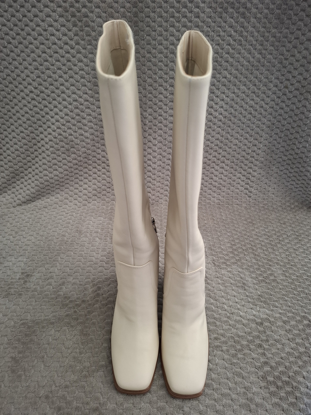 Marc Fisher Dacea Ivory Knee High Block Heel Boots Size 6.5